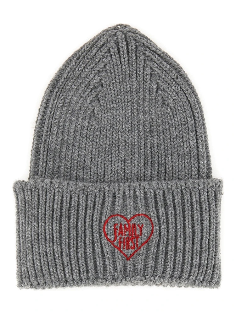 BEANIE HAT WITH LOGO