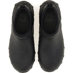 حذاء تشيلسي من بوغز