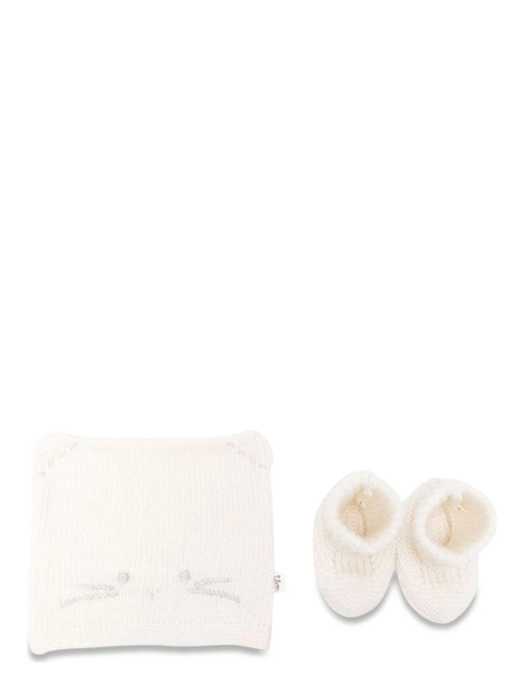 tricot hat and shoes alternative