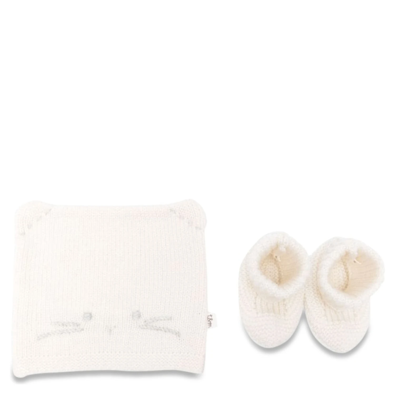 tricot hat and shoes