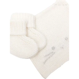 tricot hat and shoes