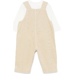 طقم من قطعتين