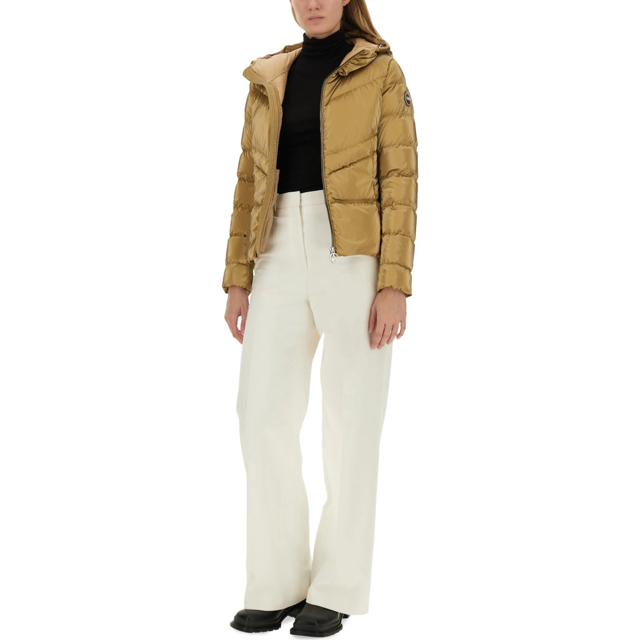 DOWN JACKET WITH HOOD