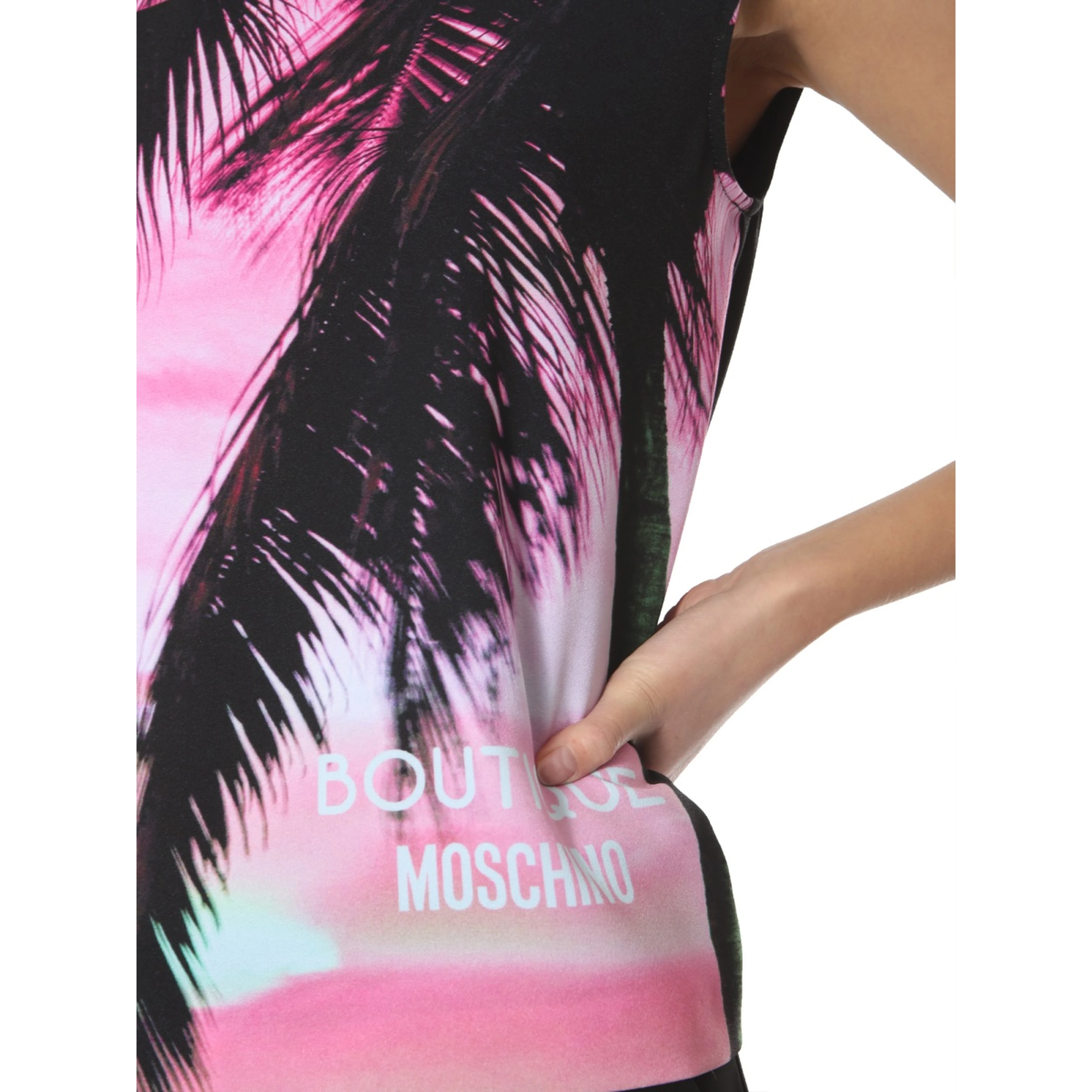 SLEEVELESS TOP