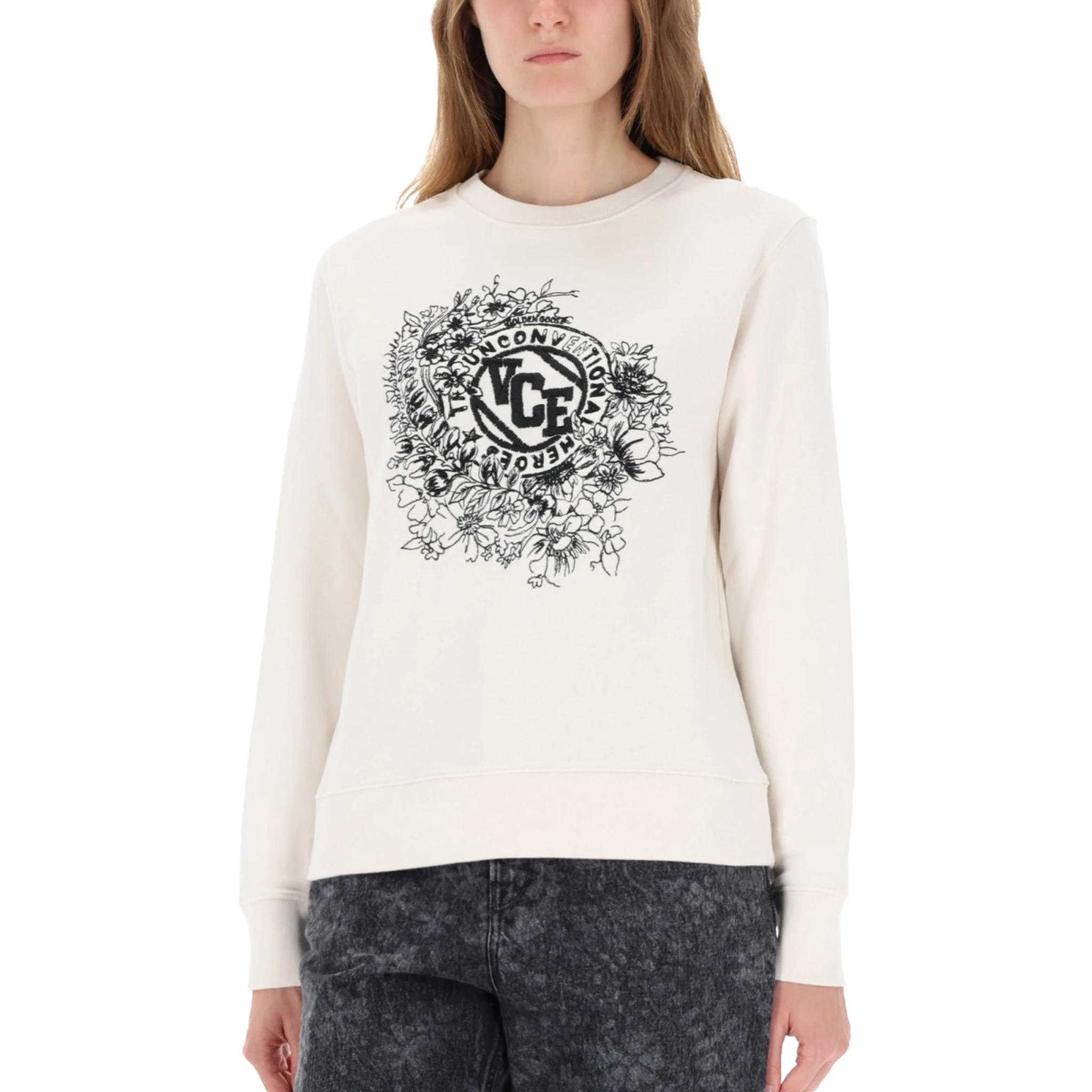 SWEATSHIRT WITH EMBROIDERY