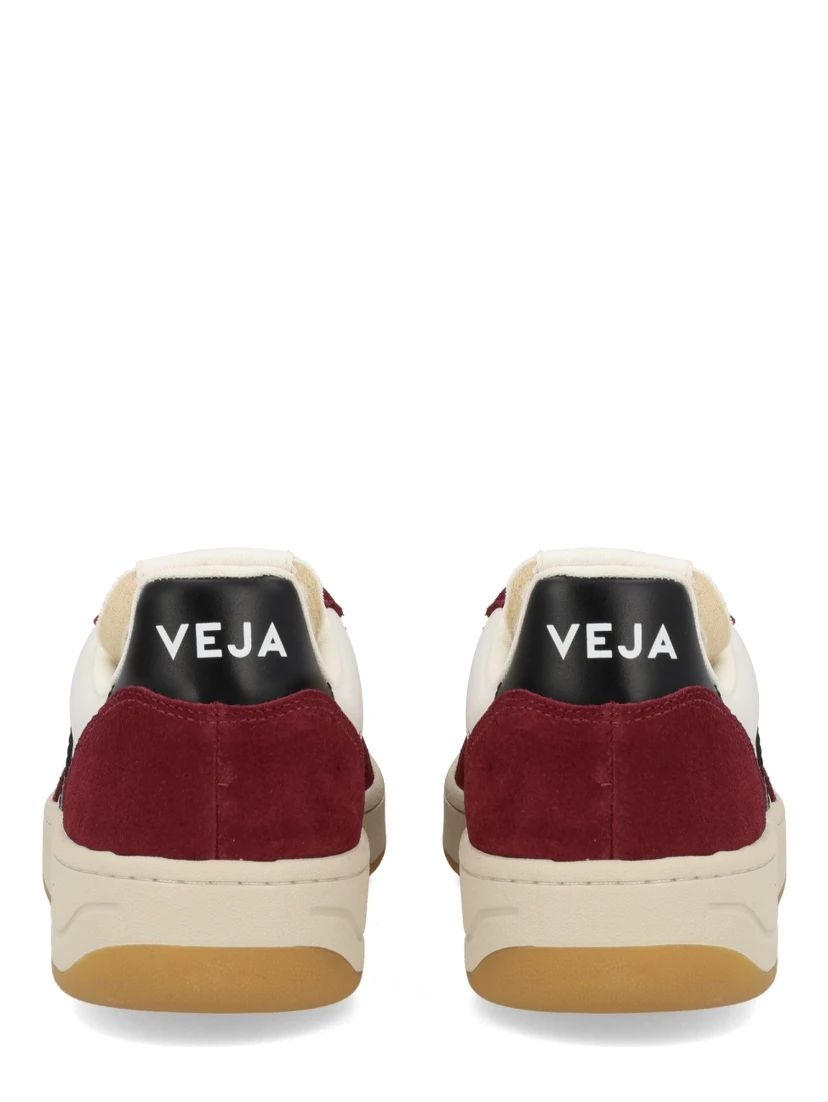 SNEAKER "V-10"
