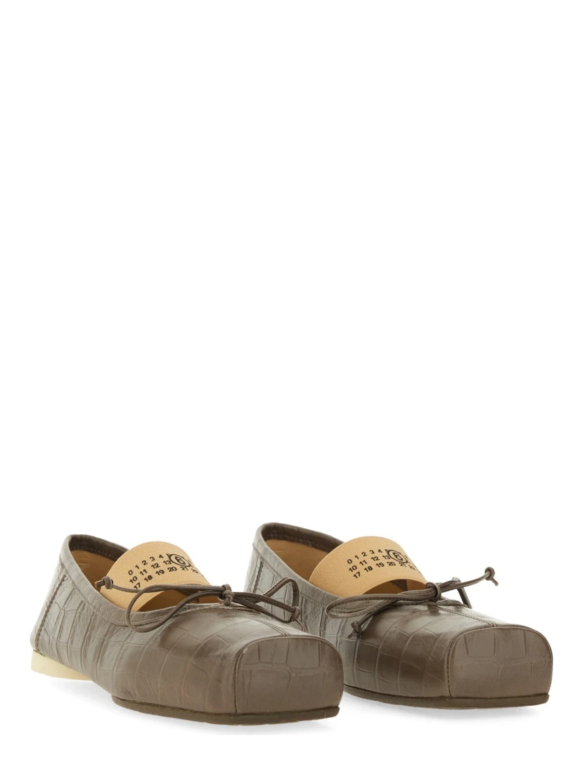 CROCODILE-EFFECT LEATHER BALLERINA