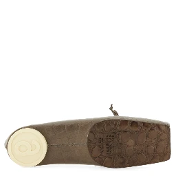 CROCODILE-EFFECT LEATHER BALLERINA