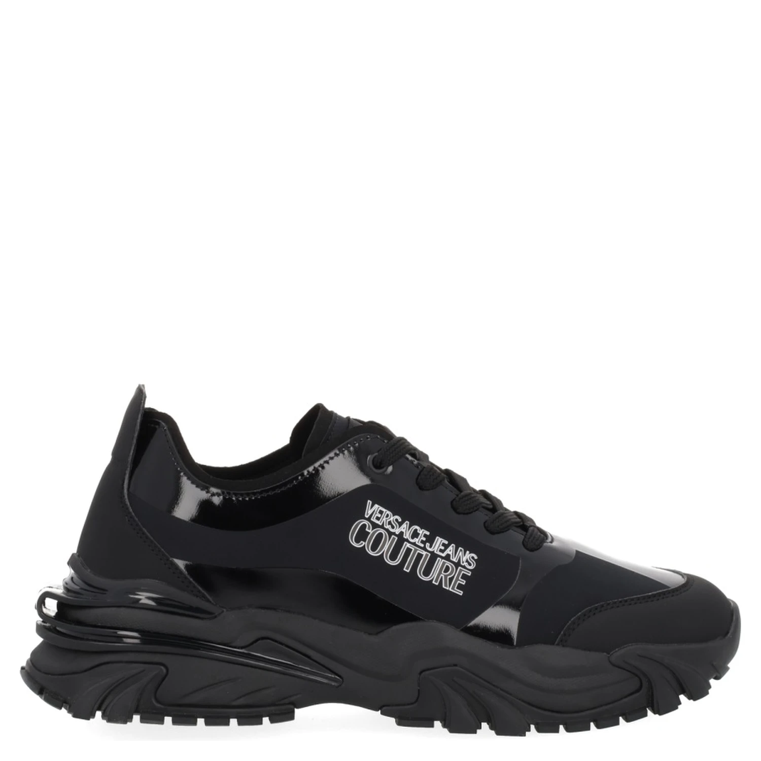 "NEW TRAIL" SNEAKER