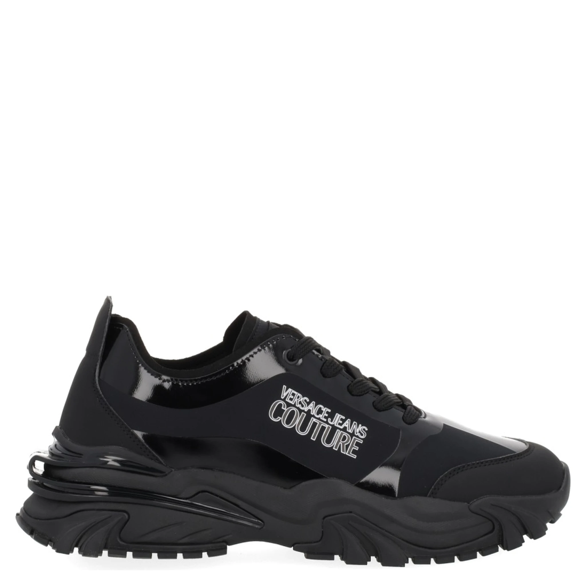 "NEW TRAIL" SNEAKER