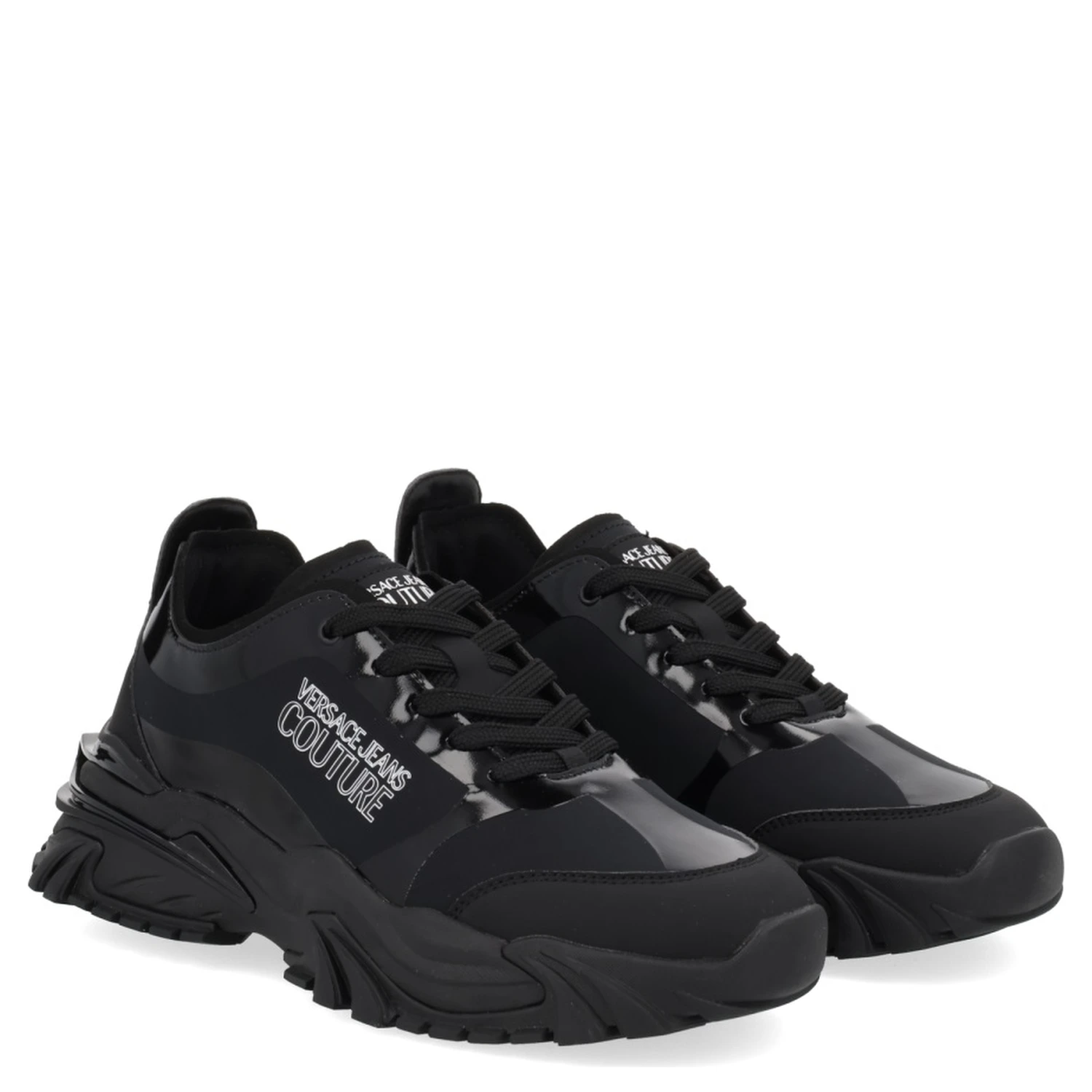 "NEW TRAIL" SNEAKER