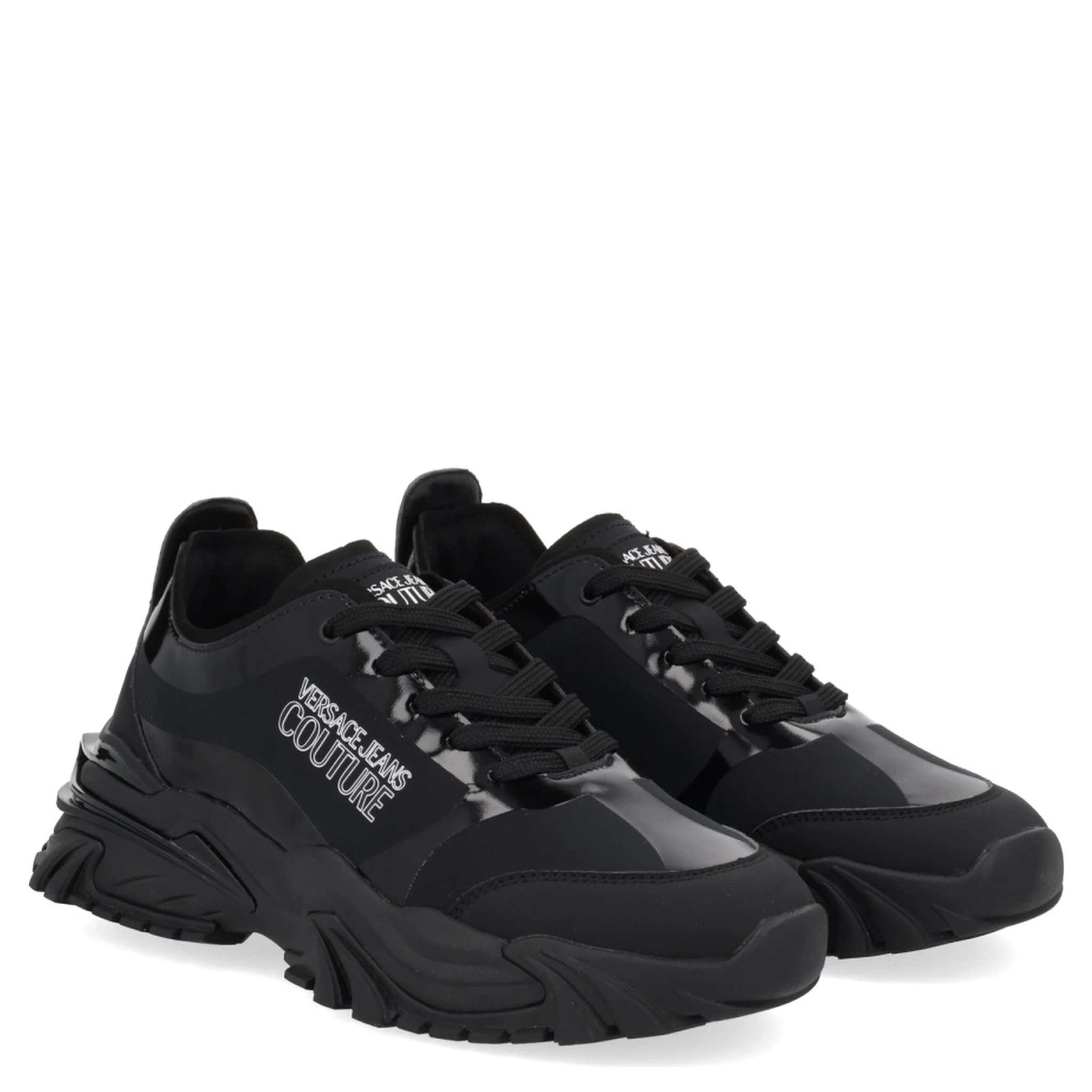 "NEW TRAIL" SNEAKER