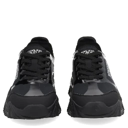 "NEW TRAIL" SNEAKER