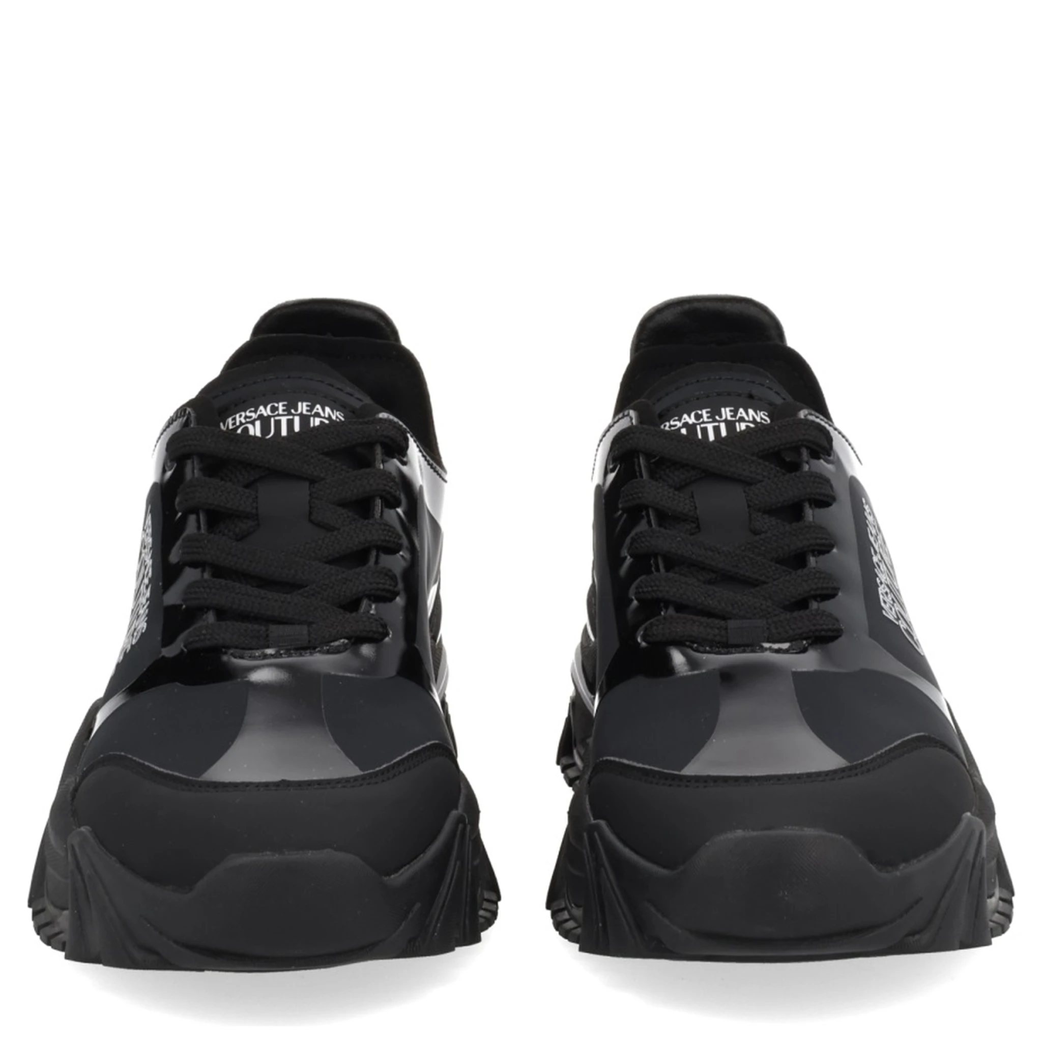 "NEW TRAIL" SNEAKER