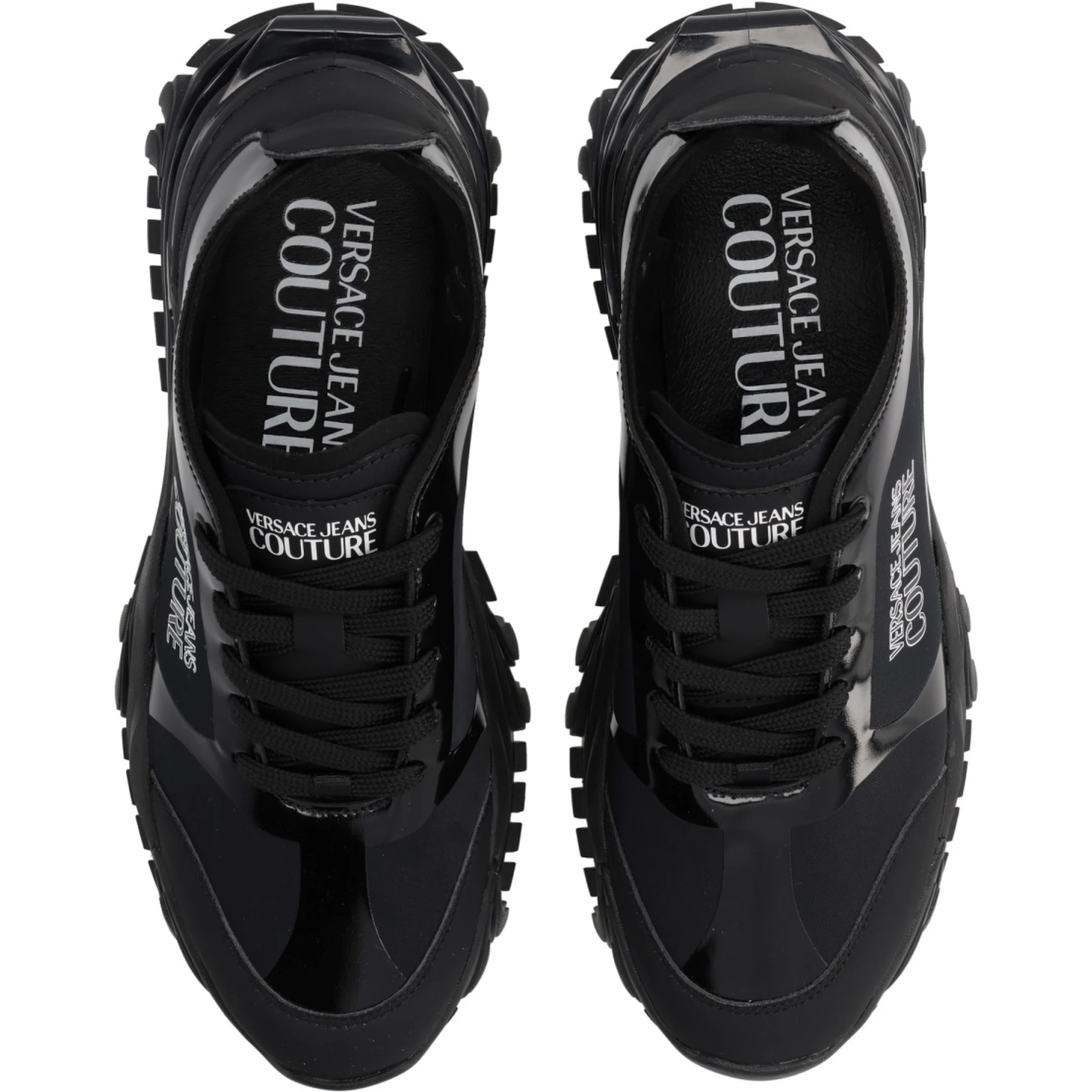 "NEW TRAIL" SNEAKER