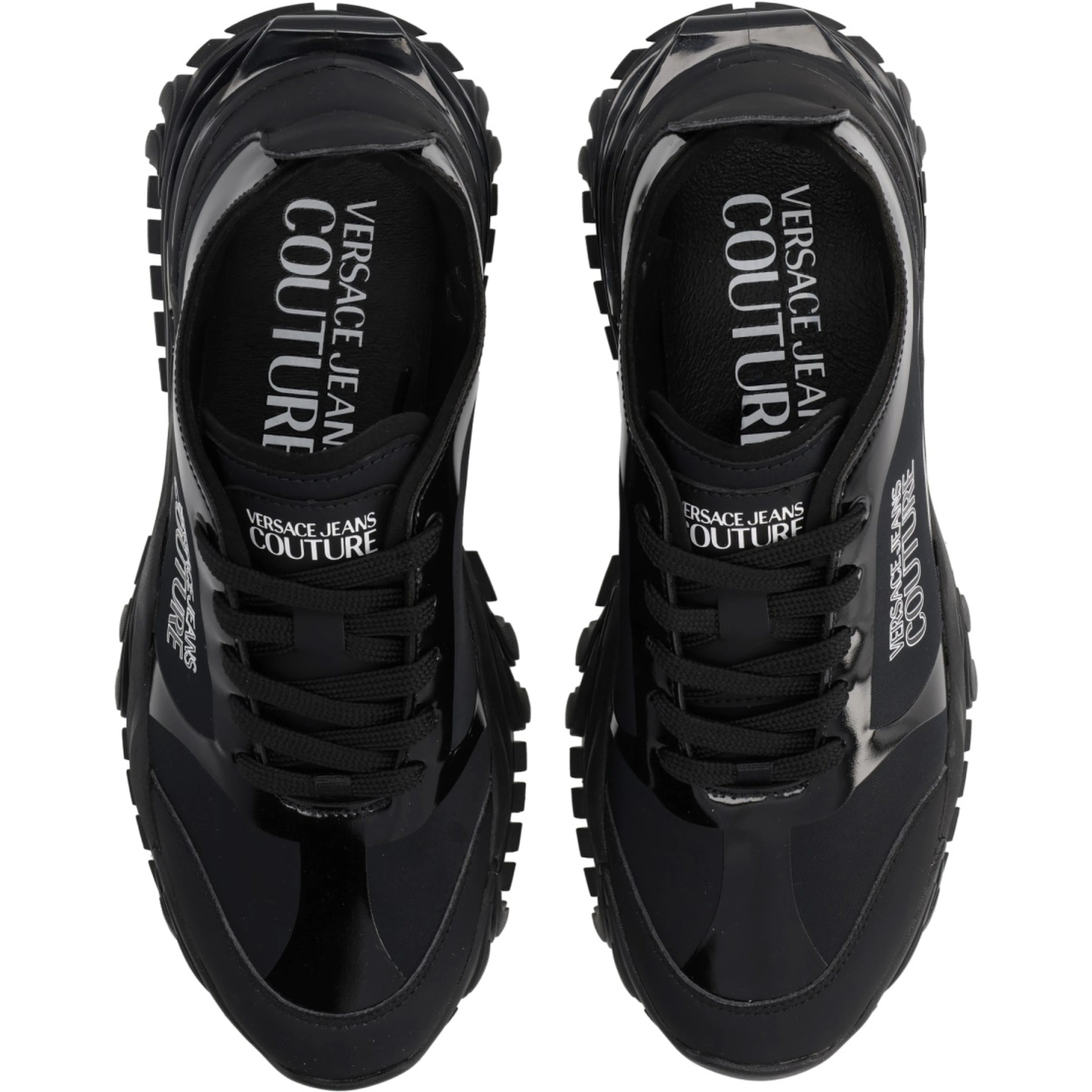 "NEW TRAIL" SNEAKER