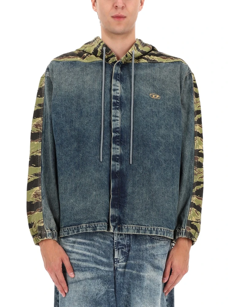 HOODED JACKET