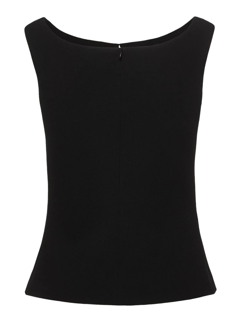 TOP WITH FLOWER DETAIL