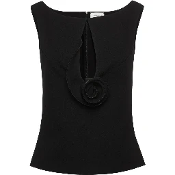 TOP WITH FLOWER DETAIL