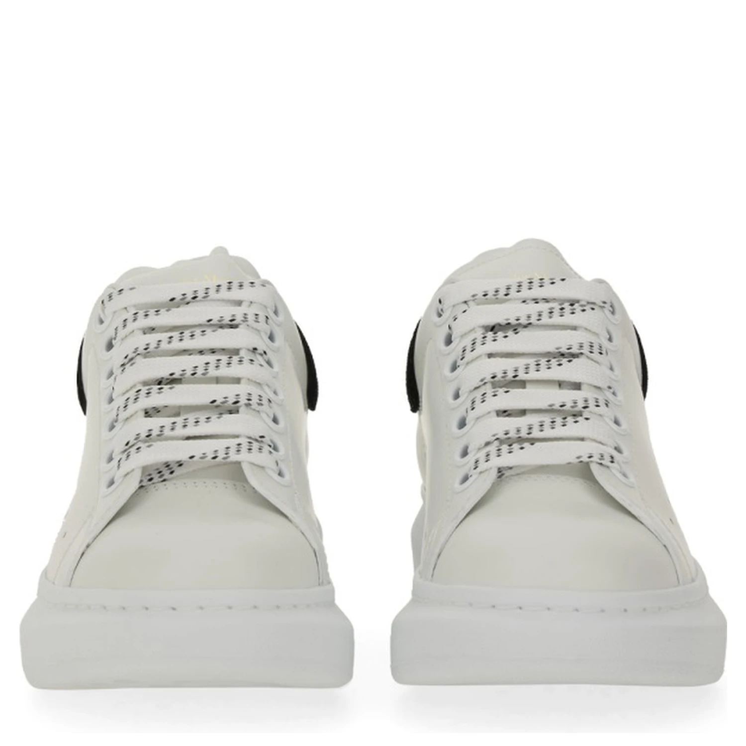 OVERSIZED SNEAKER