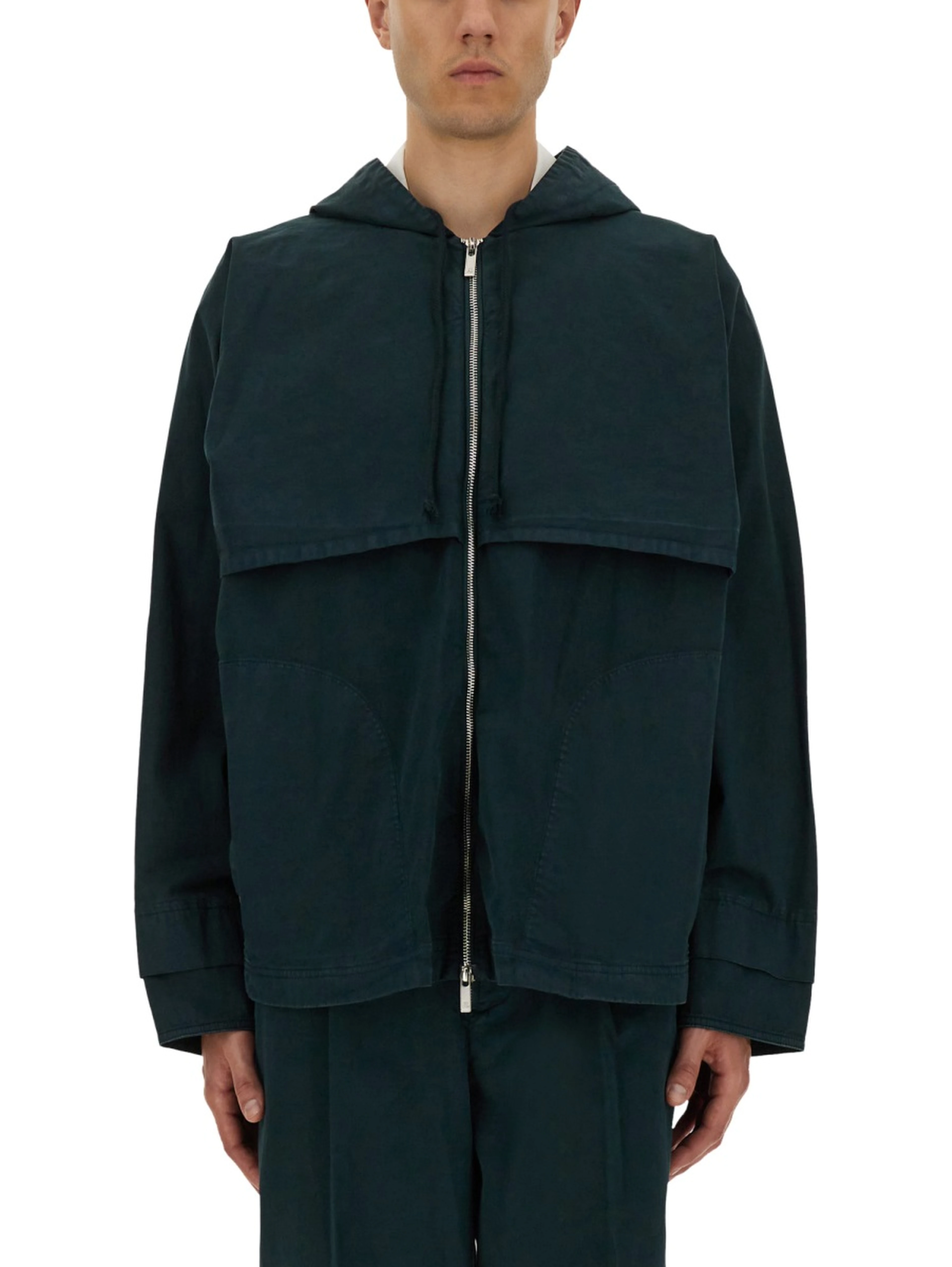 HOODED WINDBREAKER