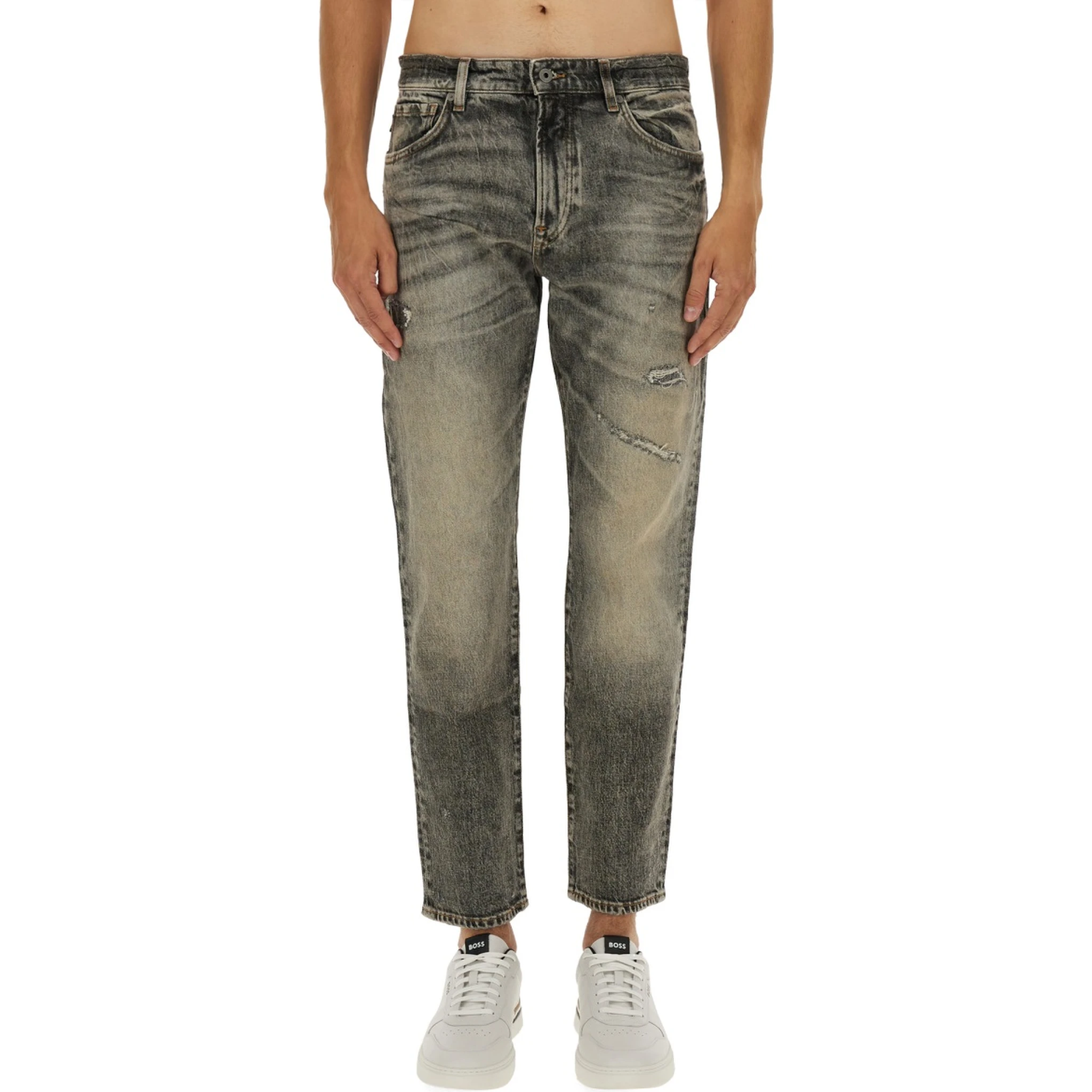 JEANS IN DENIM