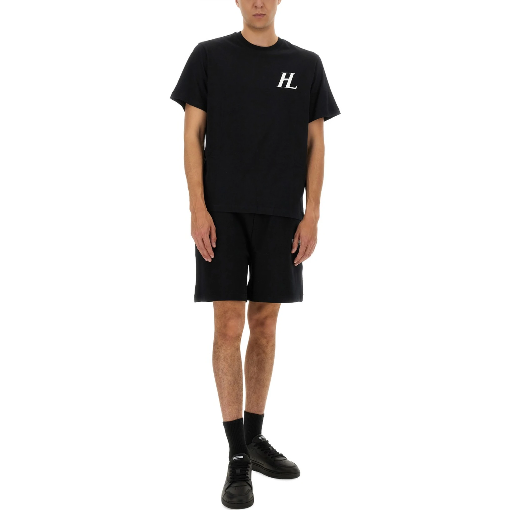 SHORTS WITH LOGO