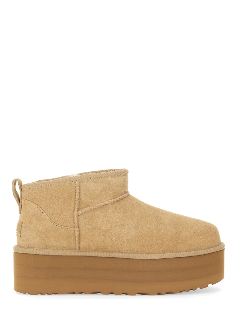 CLASSIC ULTRA MINI BOOT WITH PLATFORM