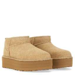 CLASSIC ULTRA MINI BOOT WITH PLATFORM