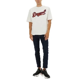 T-SHIRT WITH LOGO