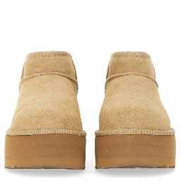 CLASSIC ULTRA MINI BOOT WITH PLATFORM