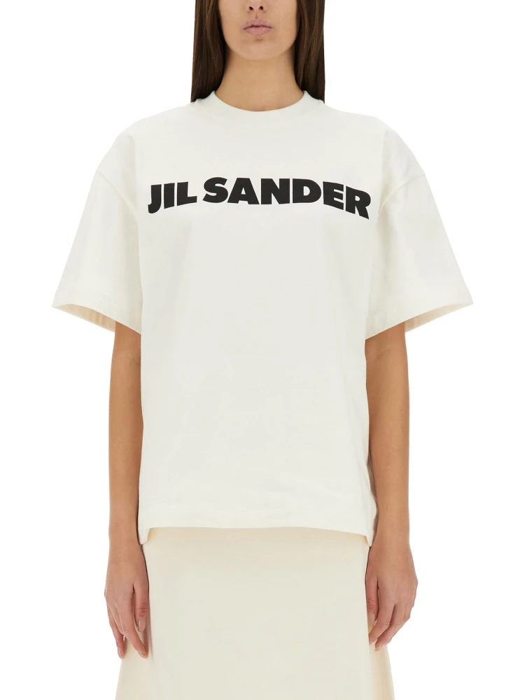 T-SHIRT WITH LOGO