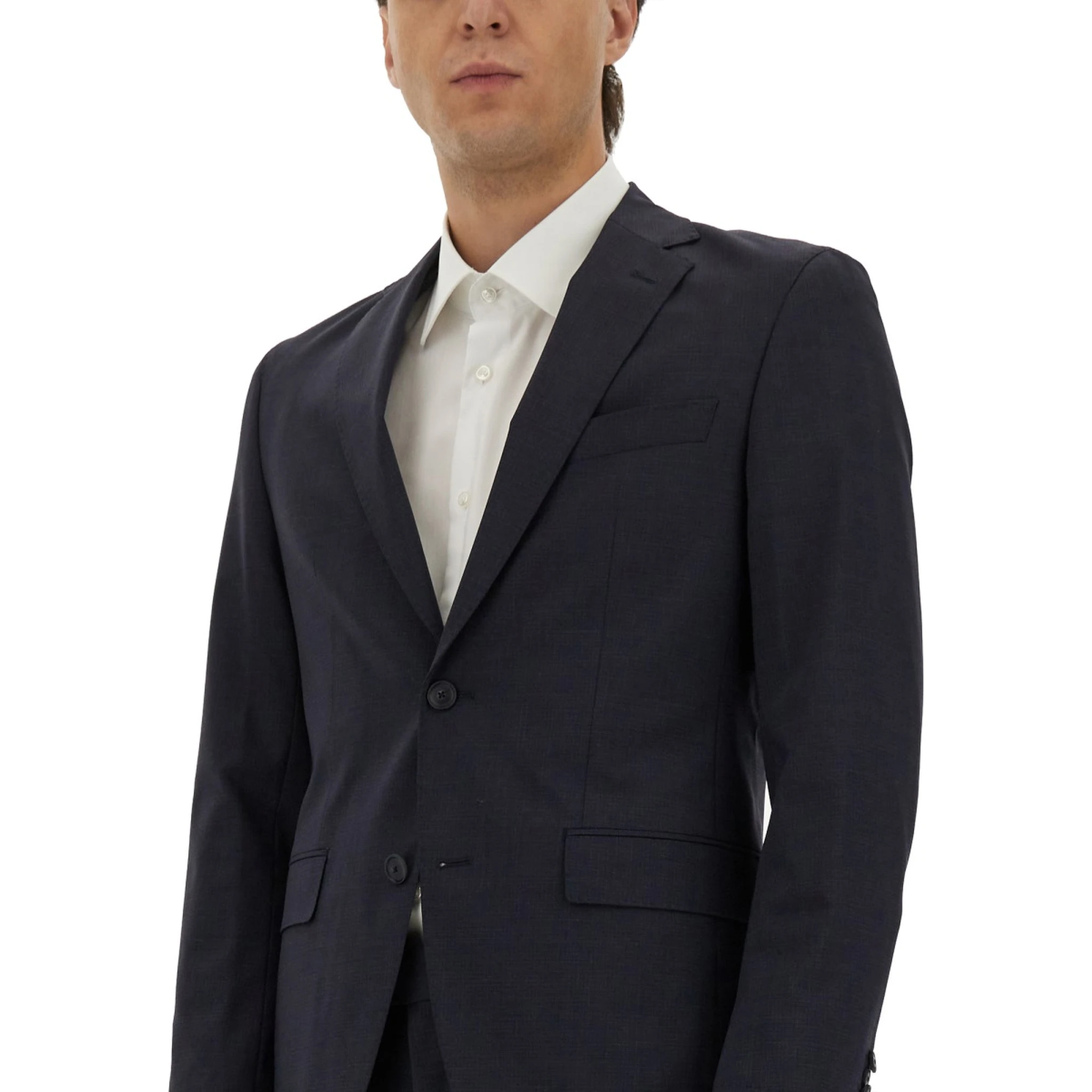 فستان بقصة ضيقة