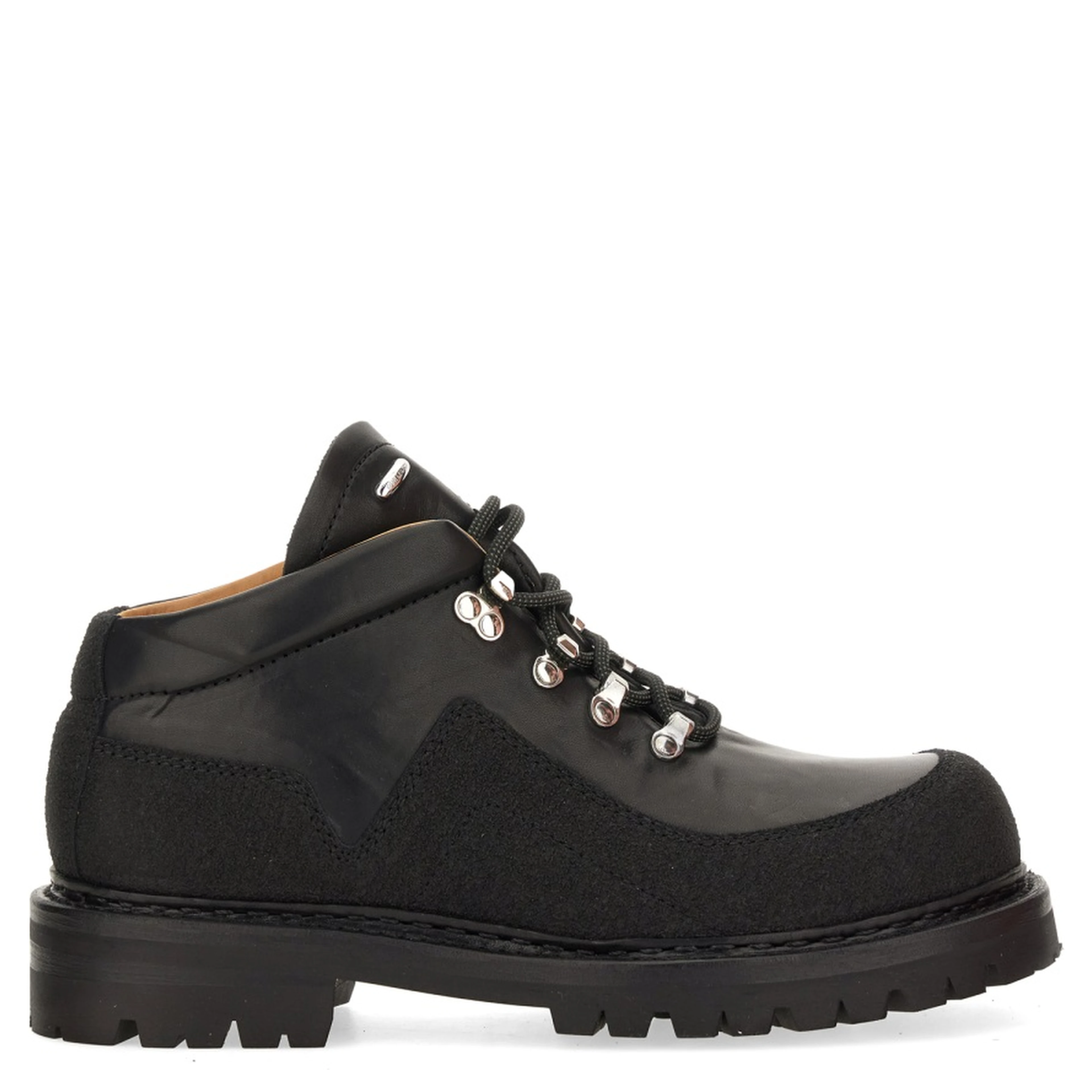 LEATHER "QUEST" SHOE