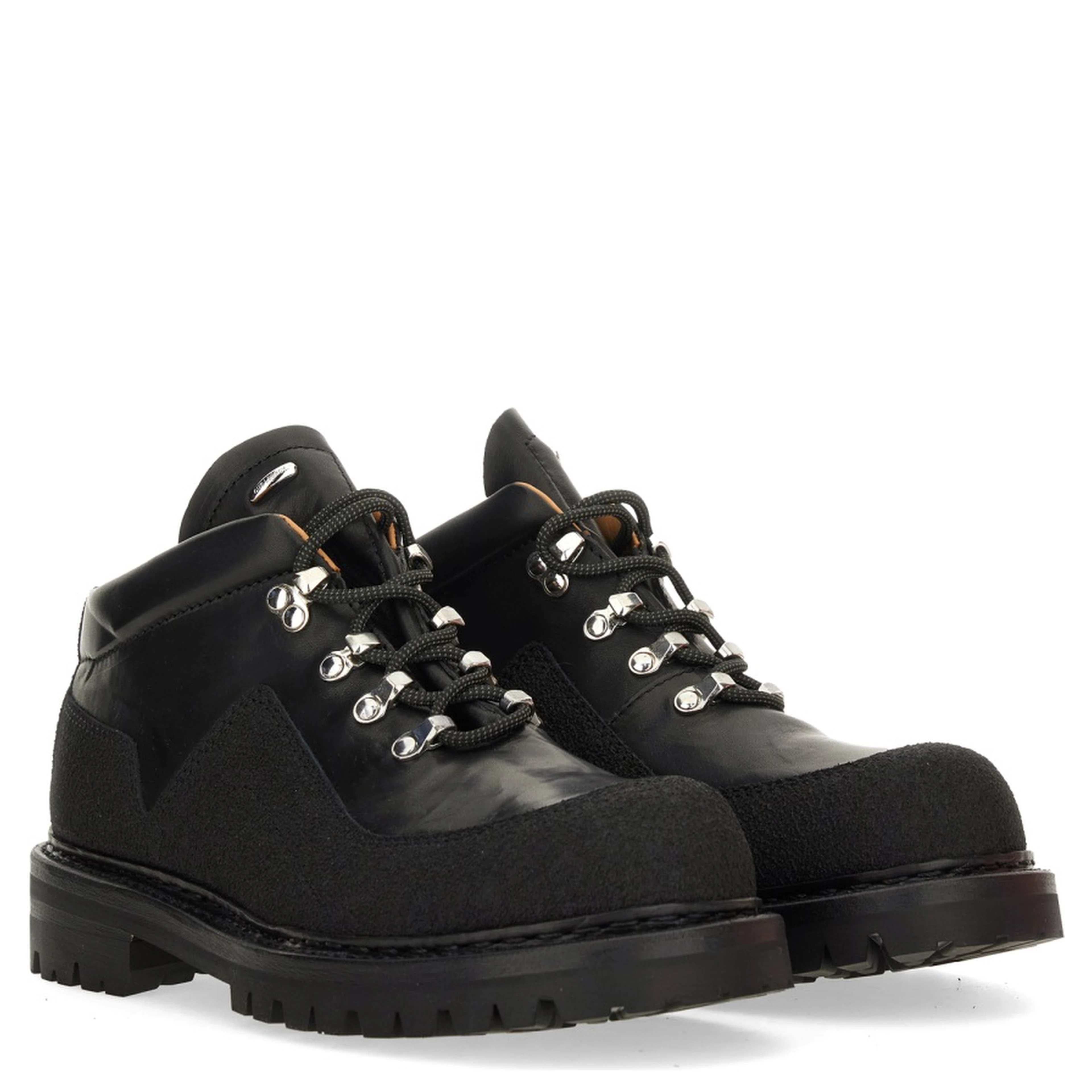 LEATHER "QUEST" SHOE