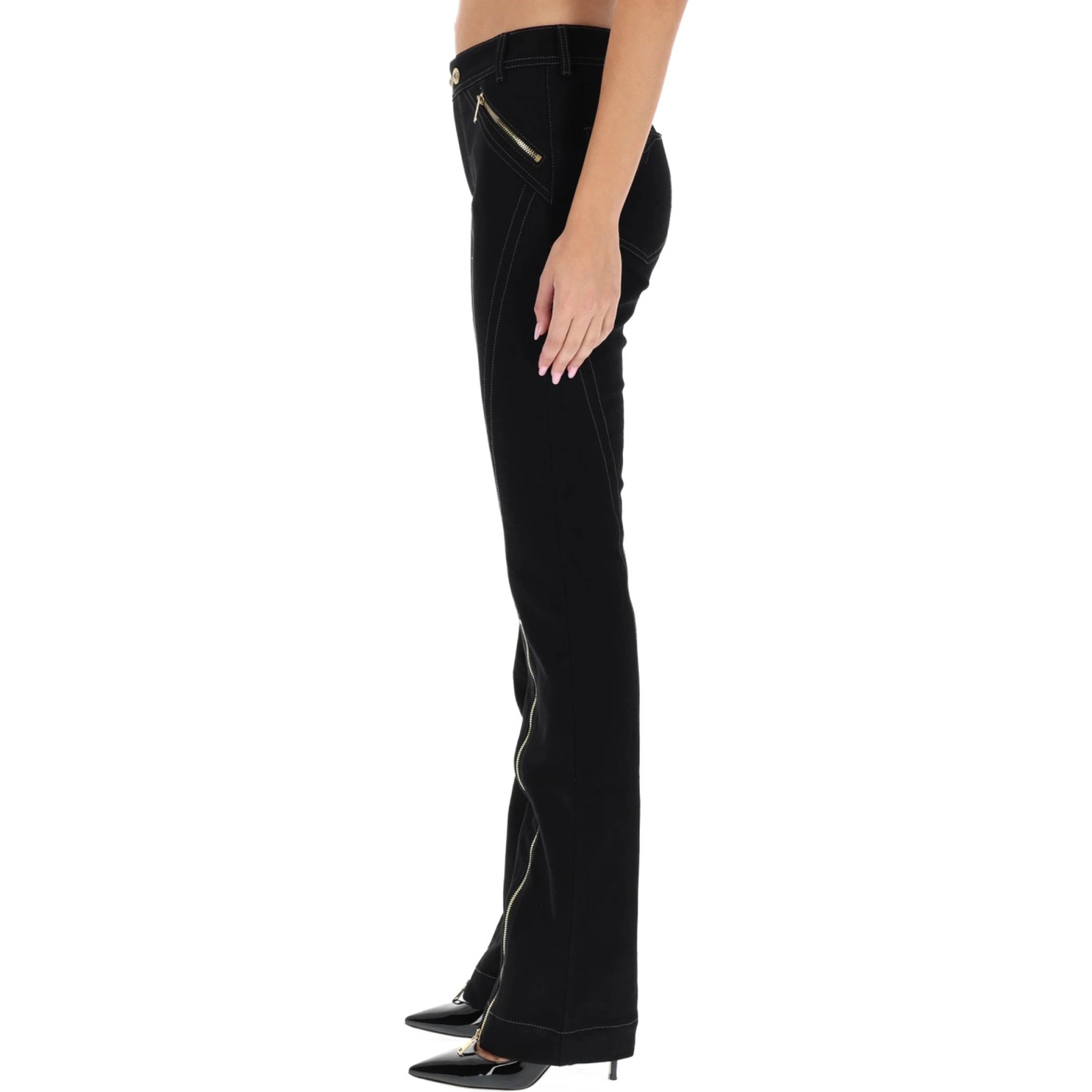 PANTS WITH ZIPPER DETAIL