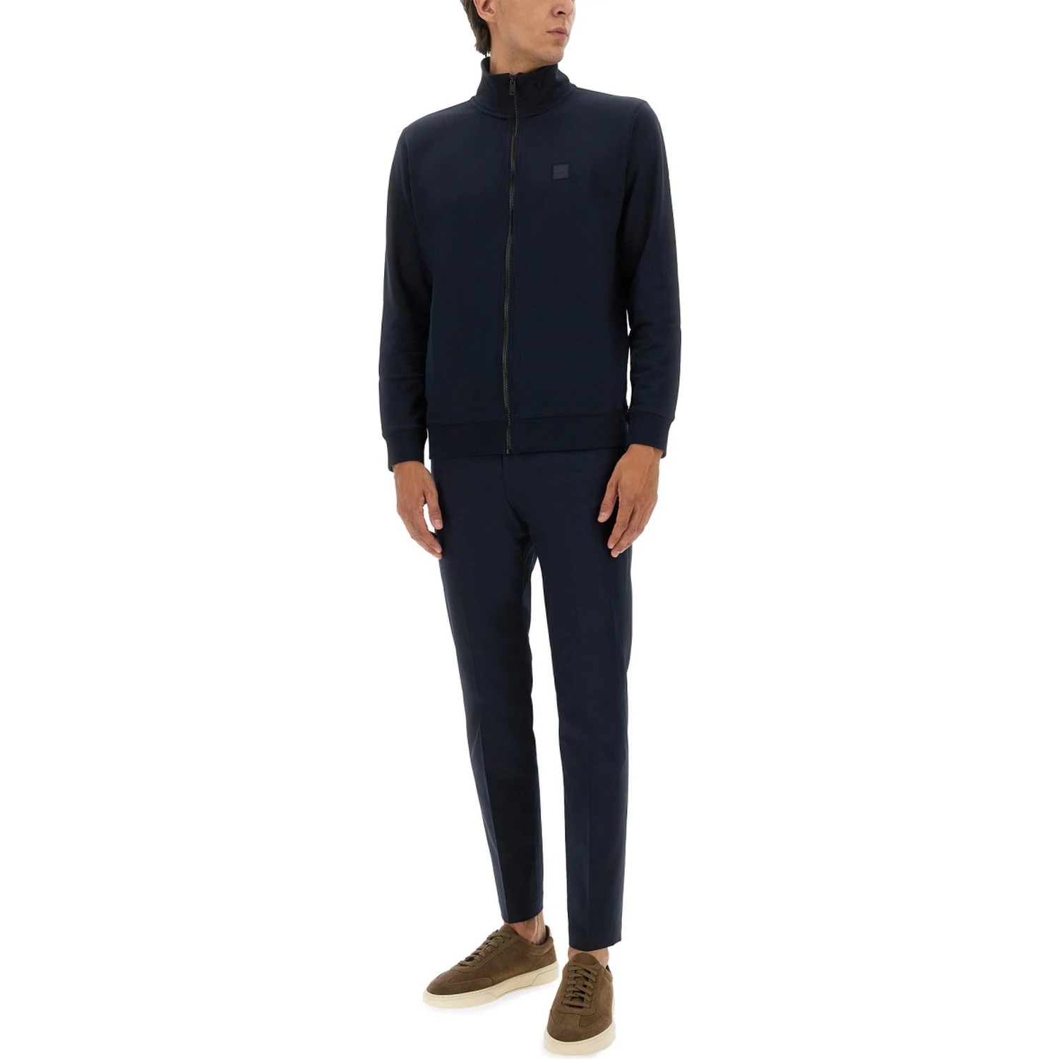 ZIP SWEATSHIRT.