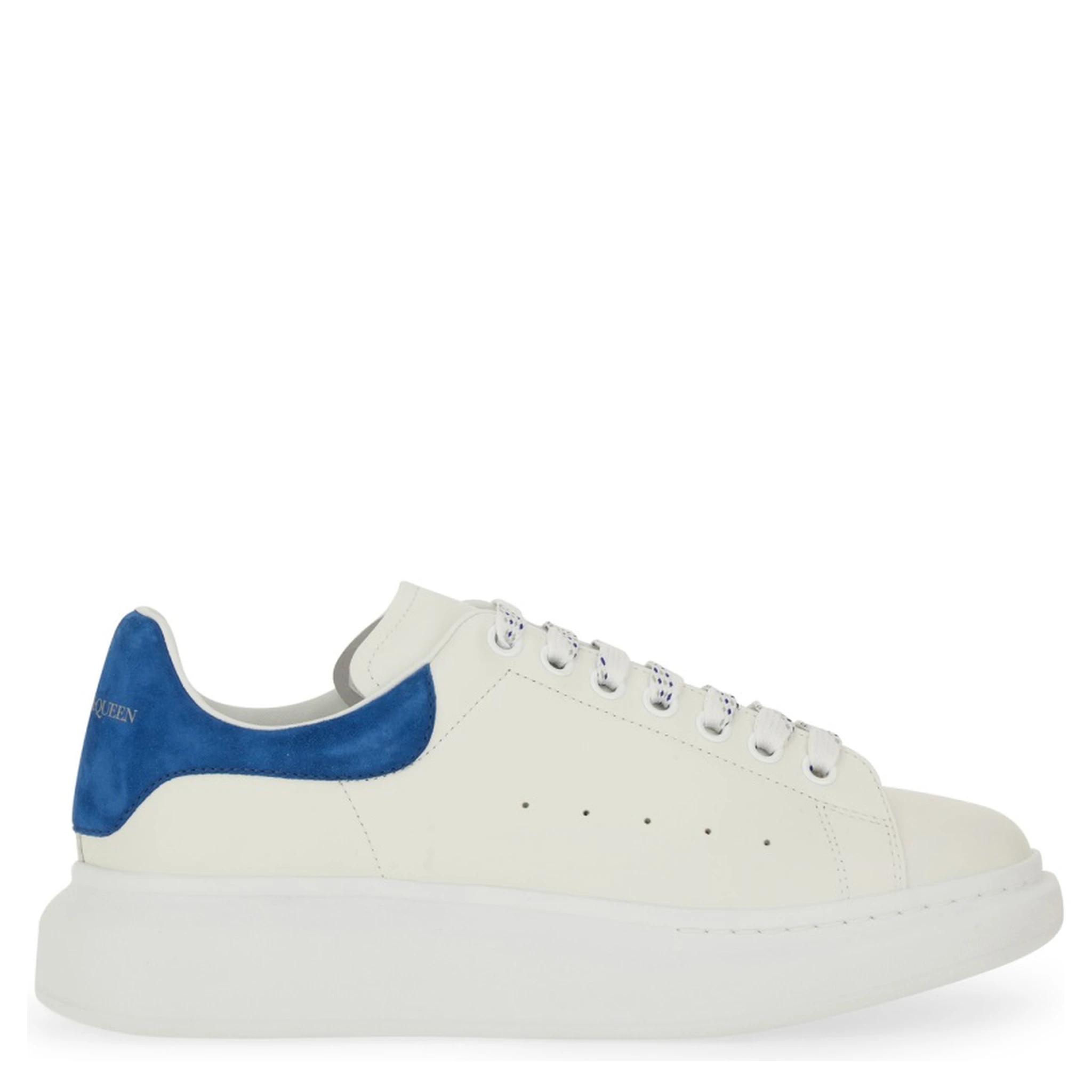 OVERSIZED LEATHER SNEAKER