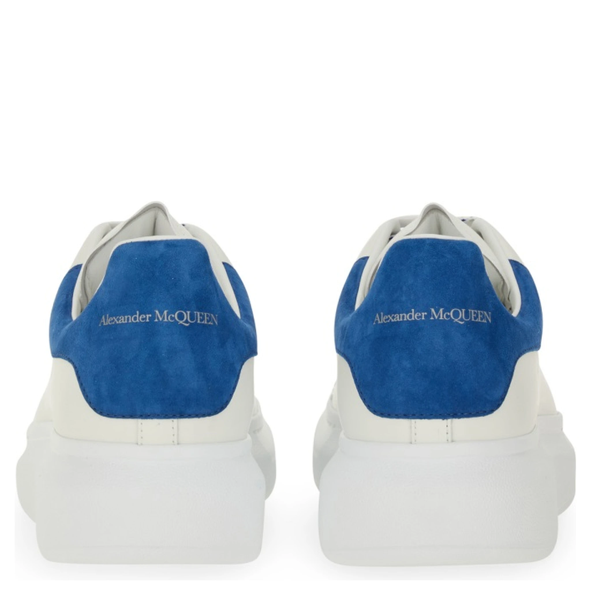 OVERSIZED LEATHER SNEAKER