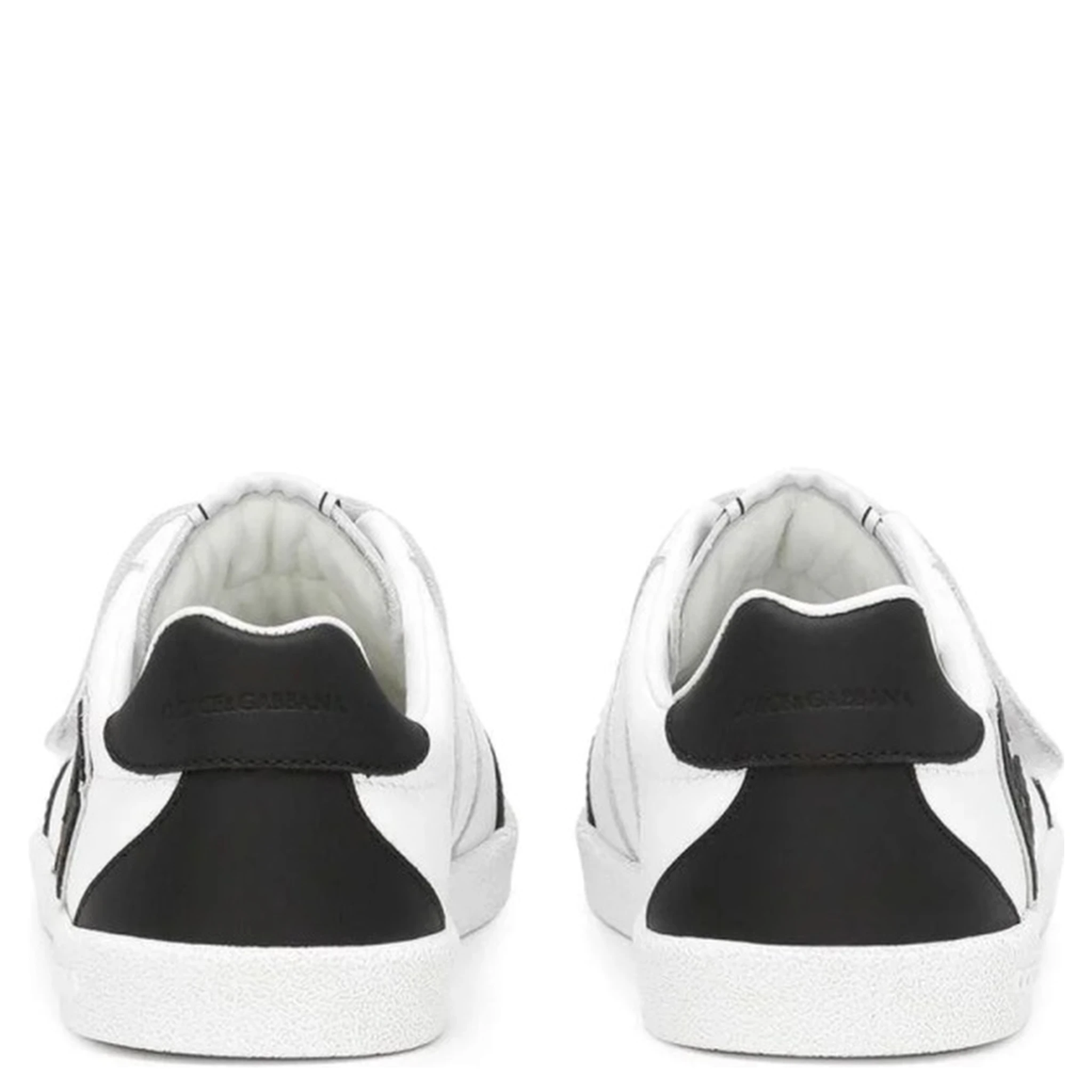 مكبر صوت منخفض