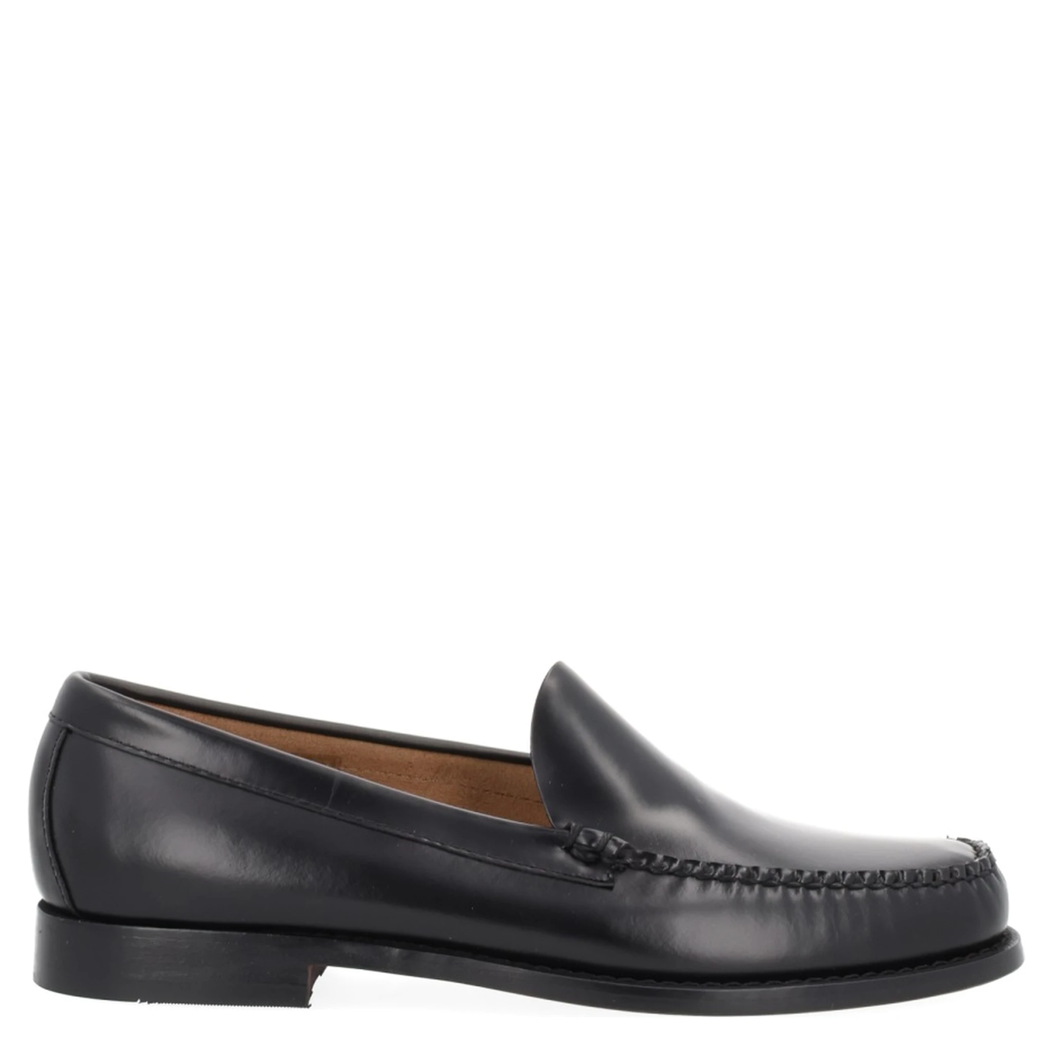 حذاء موكاسين "ويجونز"