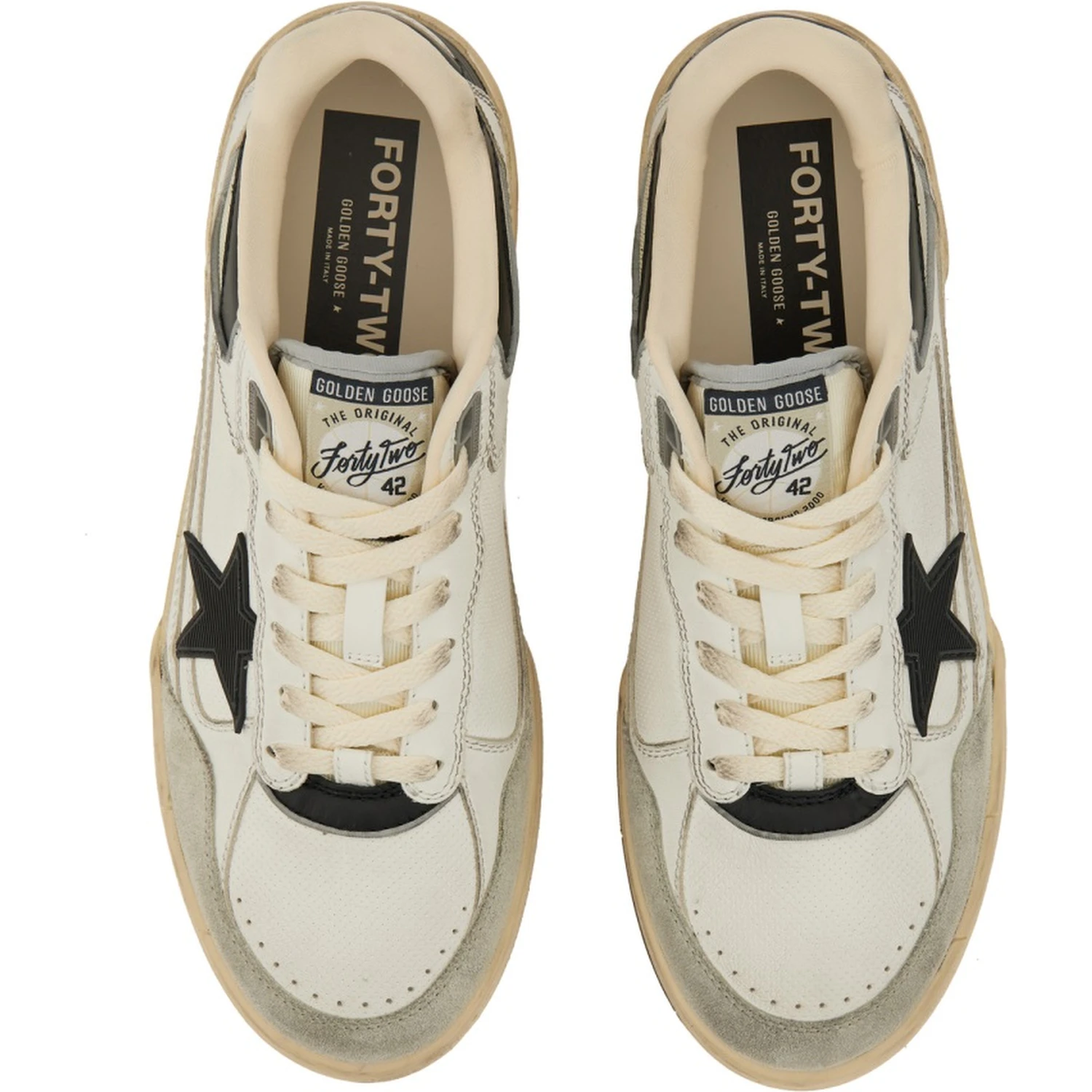 "FORTY2" SNEAKER