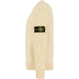 قميص رياضي بشعار