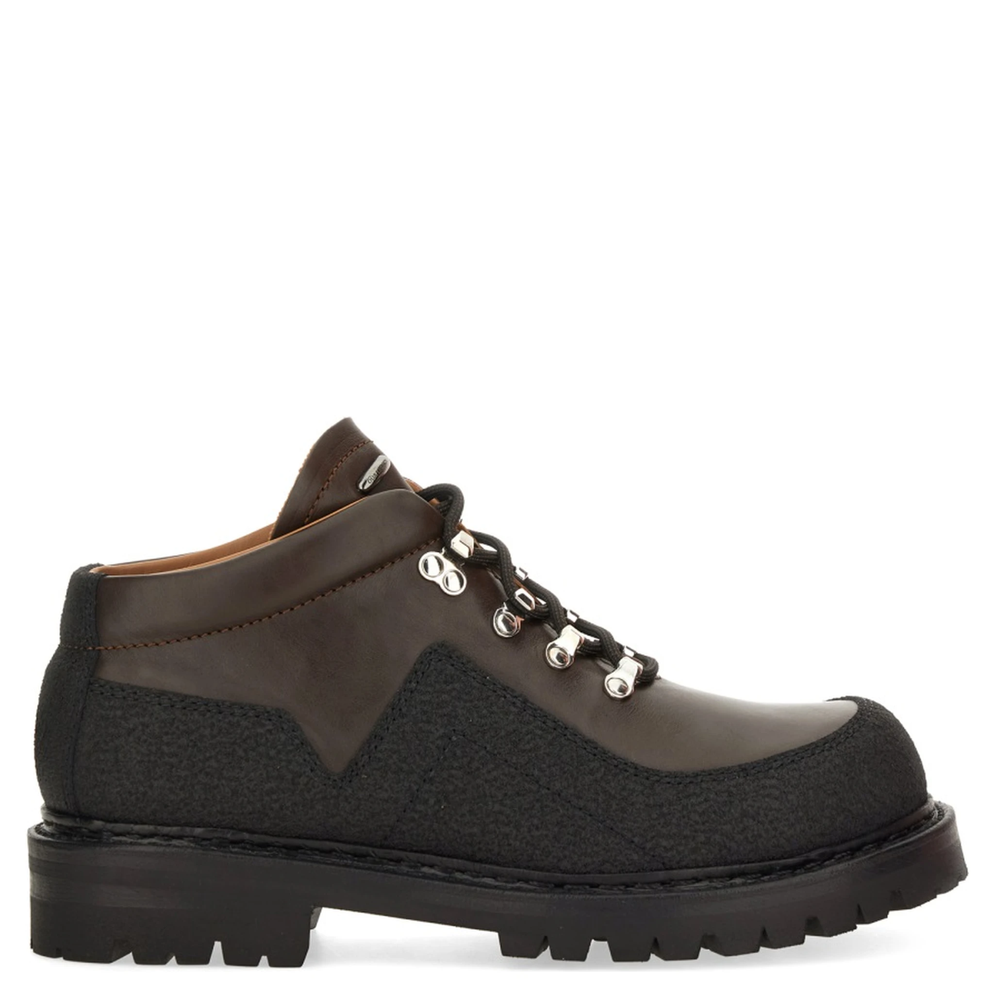 LEATHER "QUEST" SHOE