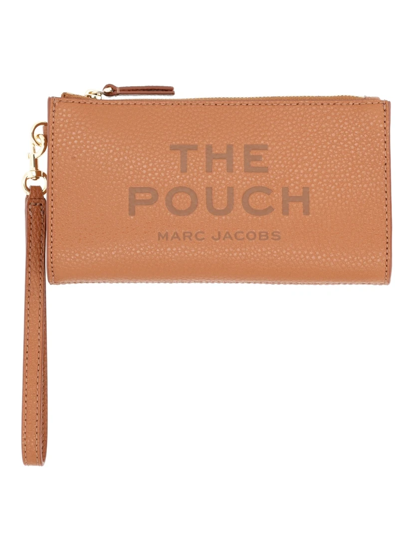 حقيبة جلدية