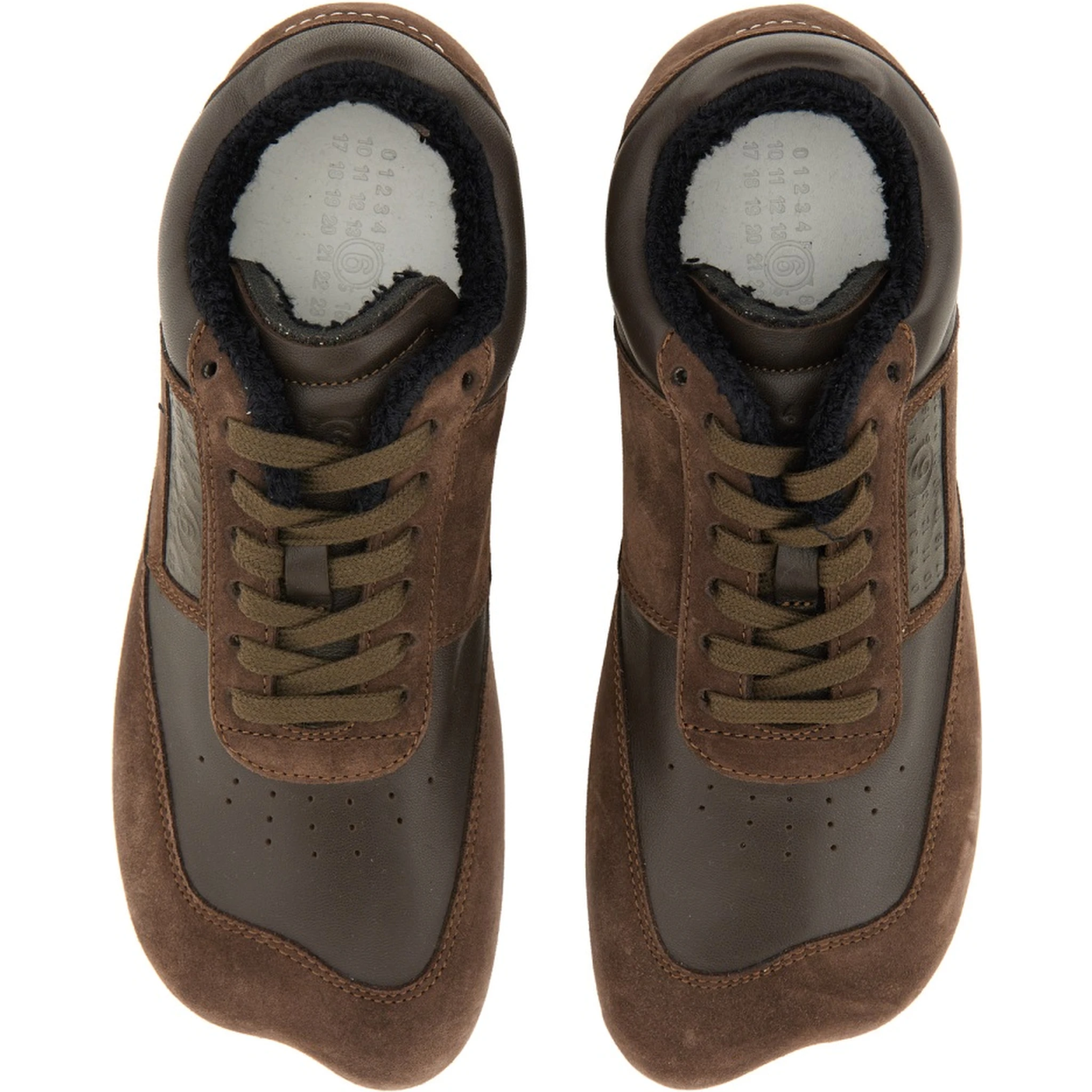 LEATHER SNEAKER