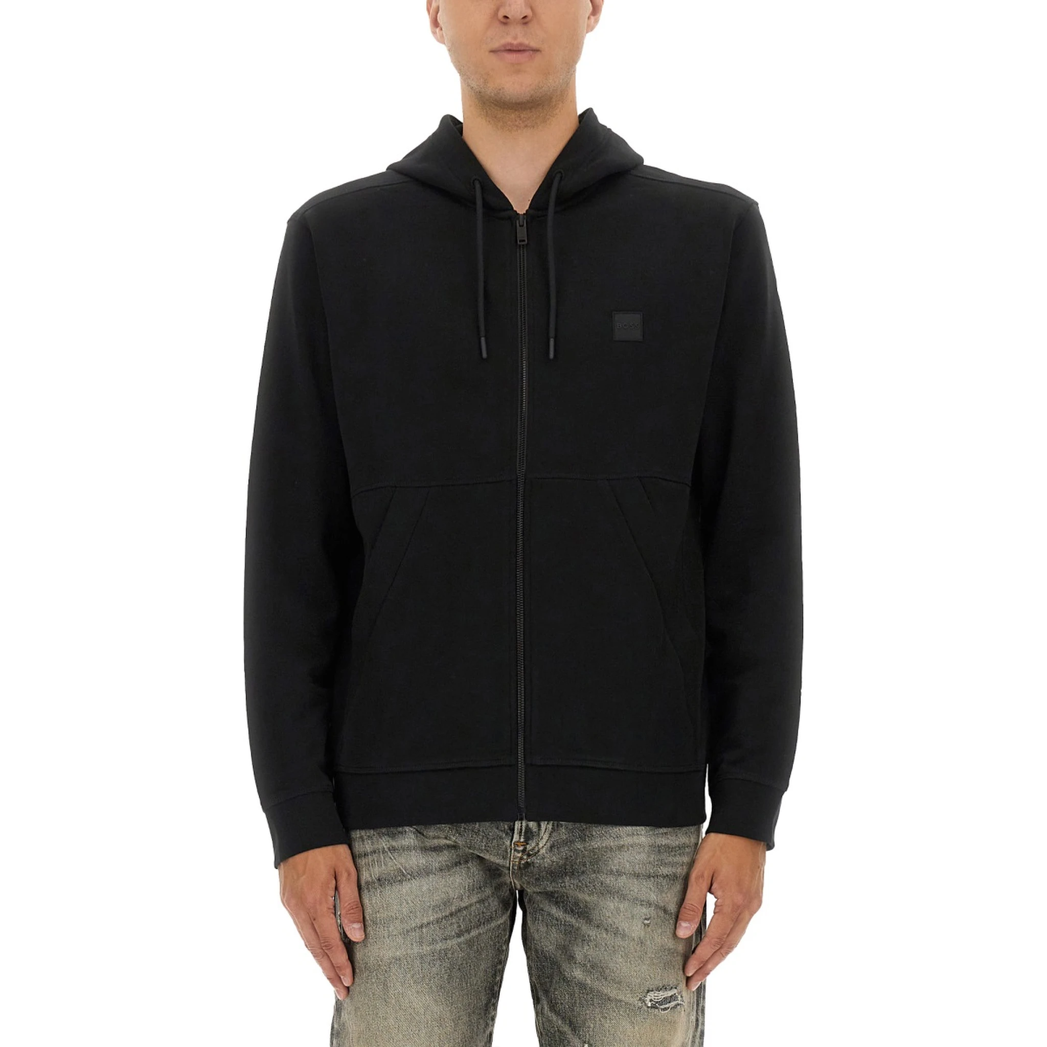 كنزة قطنية بشعار