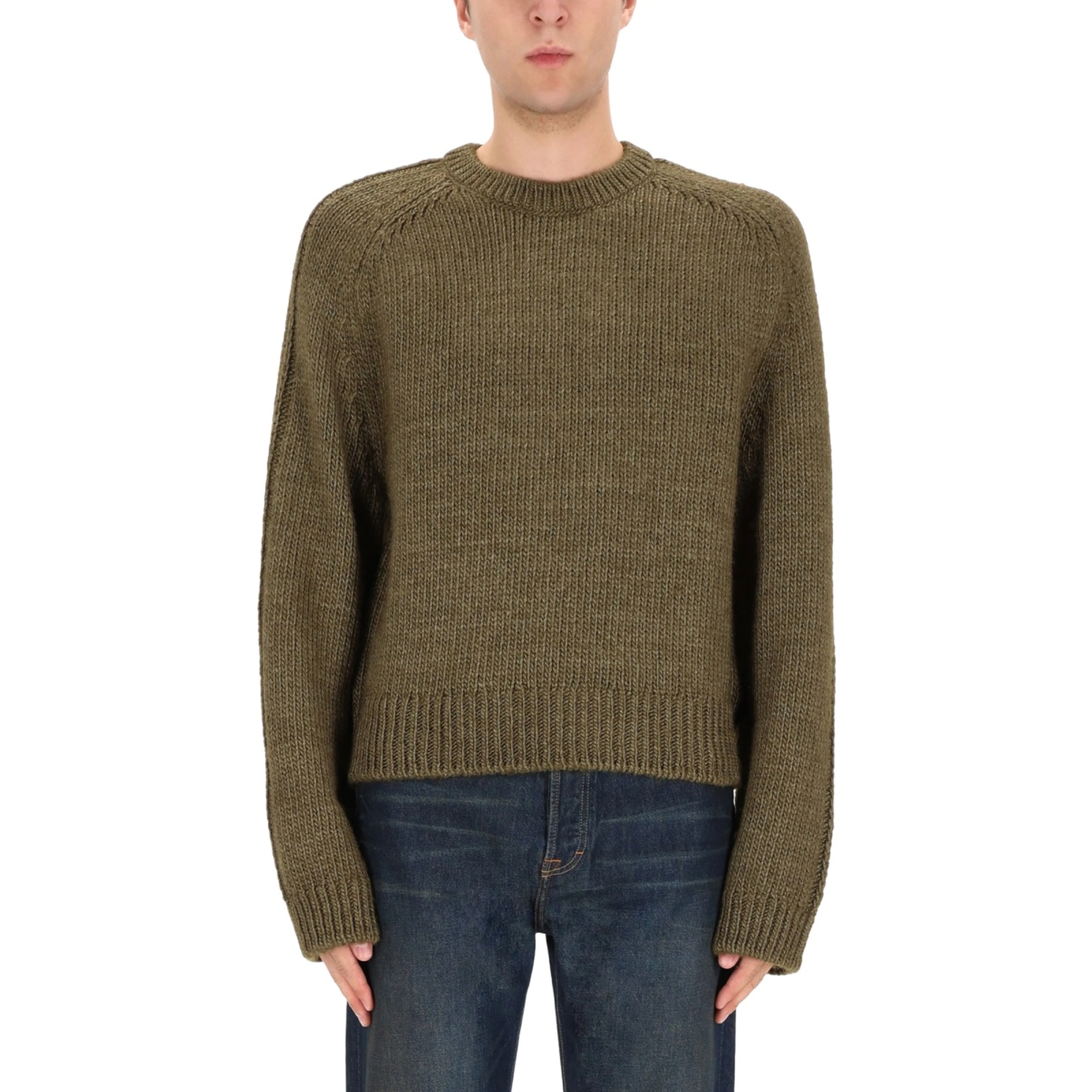 "TRUE ROUNDNECK" SWEATER