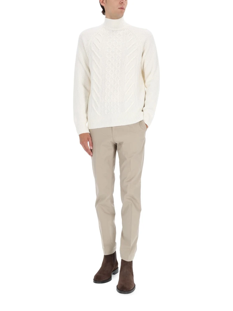 "L-HECTOR" CABLE-KNIT SWEATER alternative