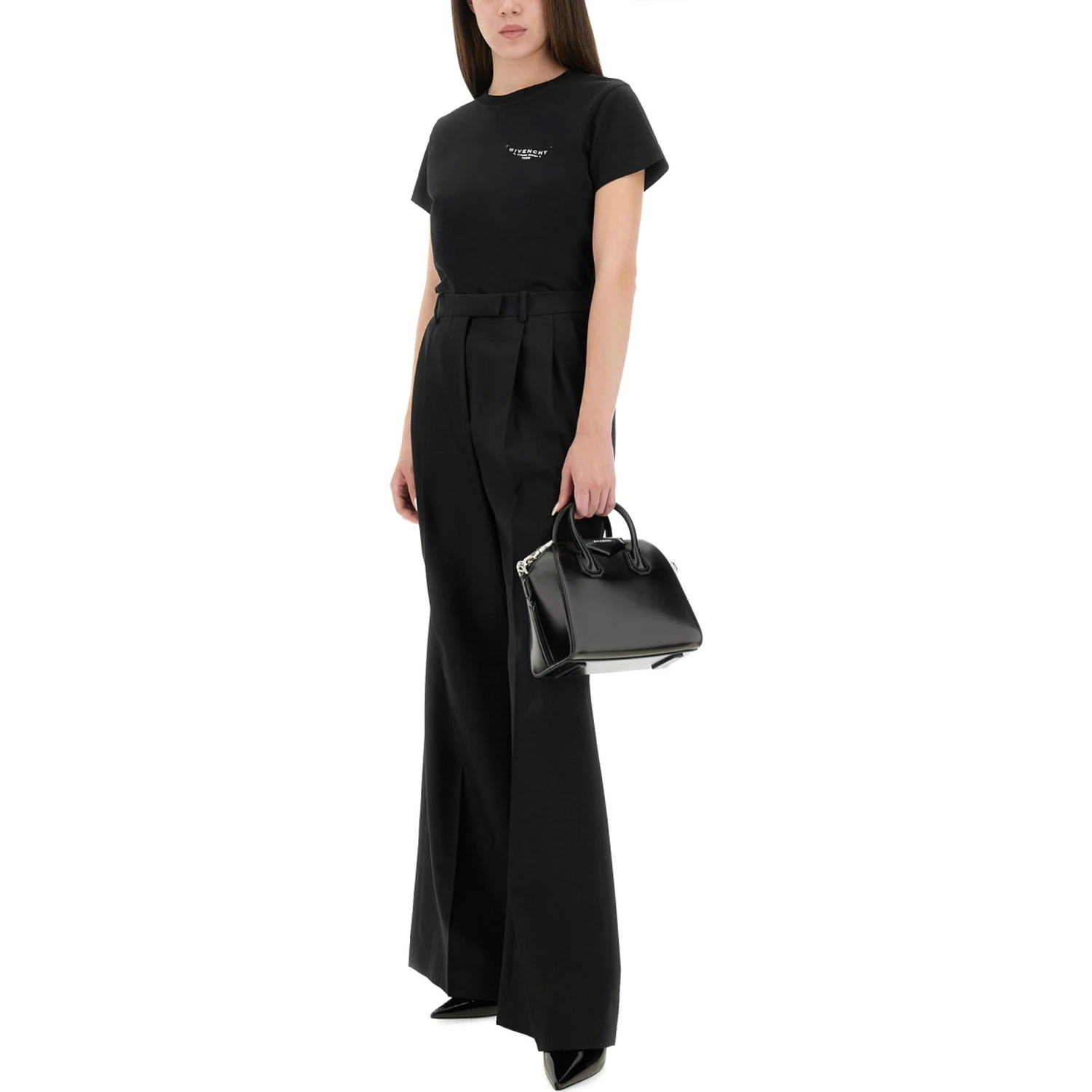 T-SHIRT WITH LOGO